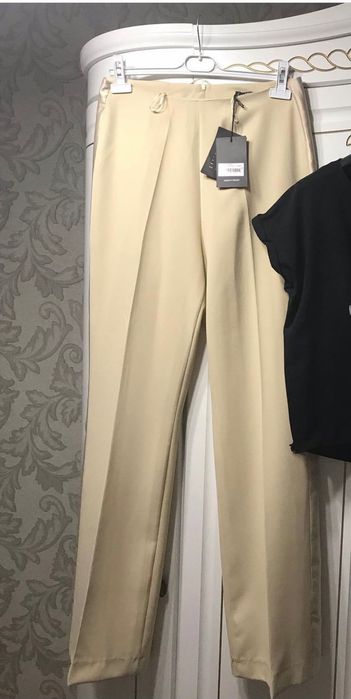 Брюки. Новые. Классические.