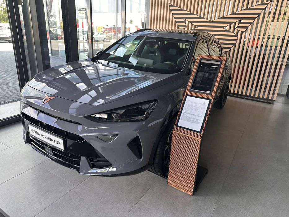 Cupra Formentor Trapa electrica/Matrix/Intelligent Drive/Sennheiser