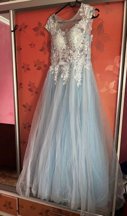 платье размер 42-44, 7000 тенге