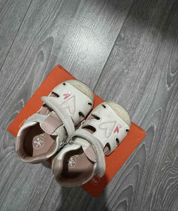 Сандали для девочек