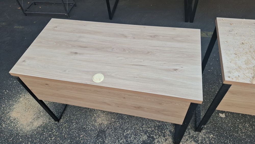 Парта ишлаб чикарувчида