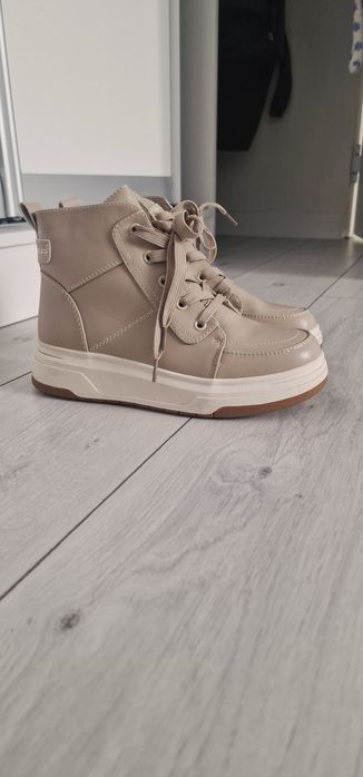 Продам обувь от 5000 до 7000