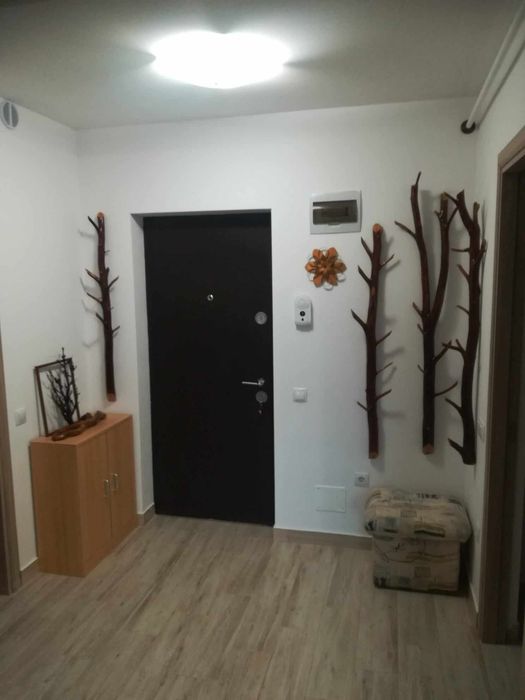Inchiriez apartament