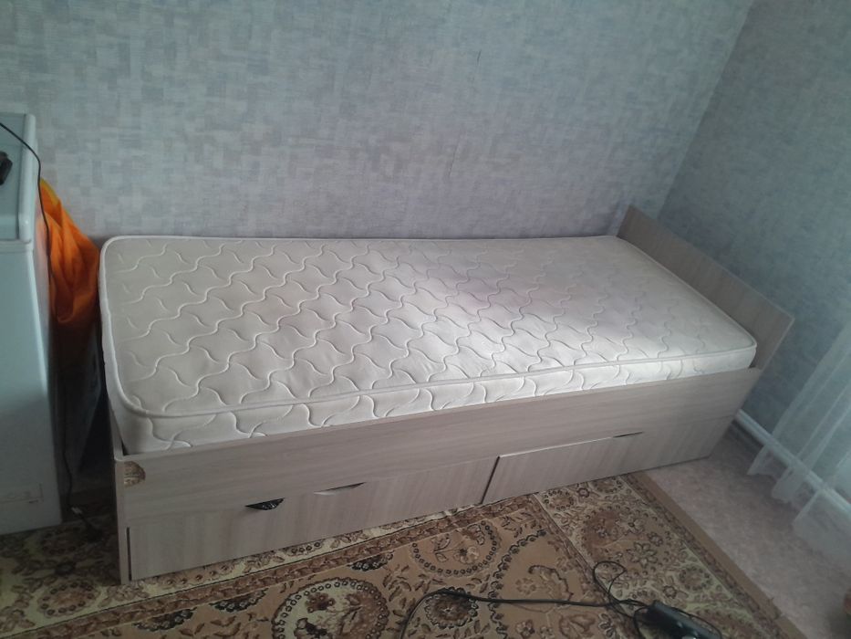 Продам кровати подростковые 2 штуки