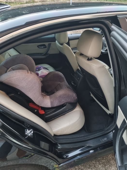 Bmw 330xd.    Berlina