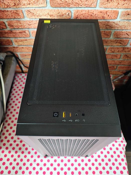 Carcasa PC Corsair 4000D Airflow Black.