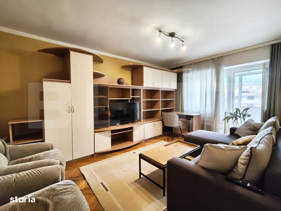 Apartament 3 camere, 2 bai, Bd. Stefan cel Mare, parcare, etaj 2