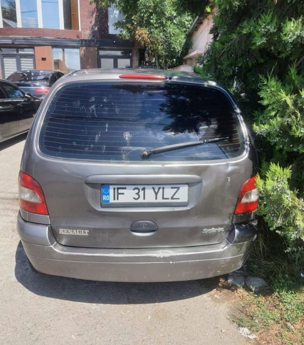 Piese auto din dezmembrari Renault Megane Scenic Sedan 1.6 16v an 2000