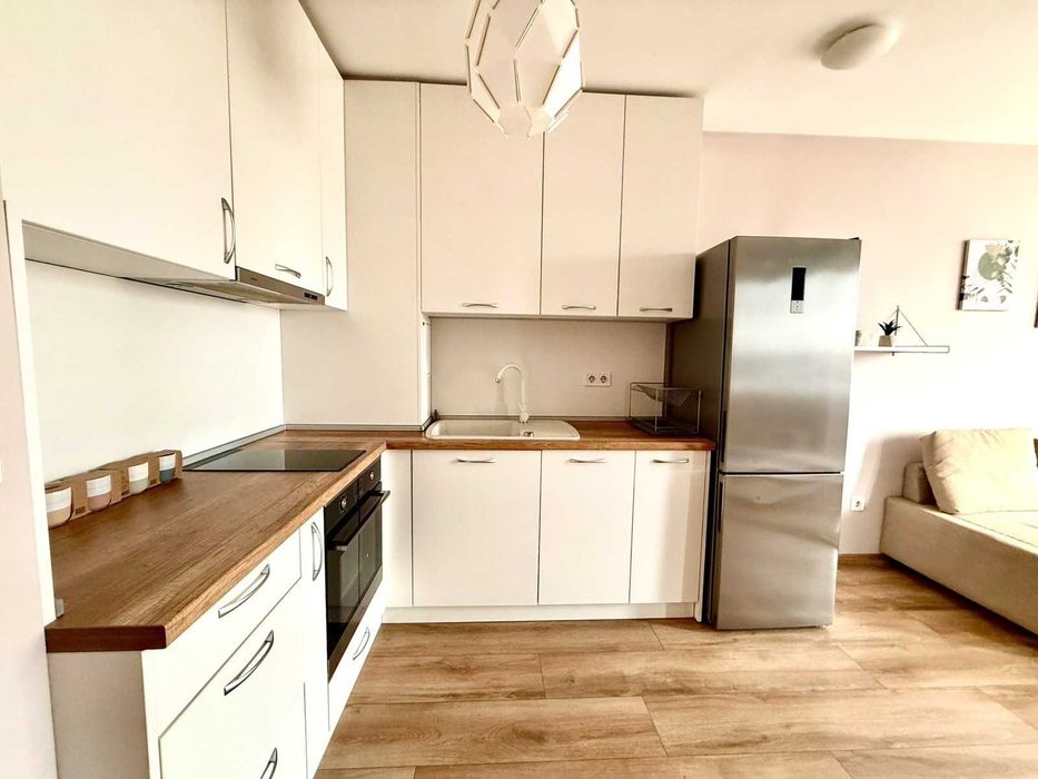 Дава се под наем Двустаен апартамент в София, Редута - 65 кв.м за 488.58 € - Снимка #2
