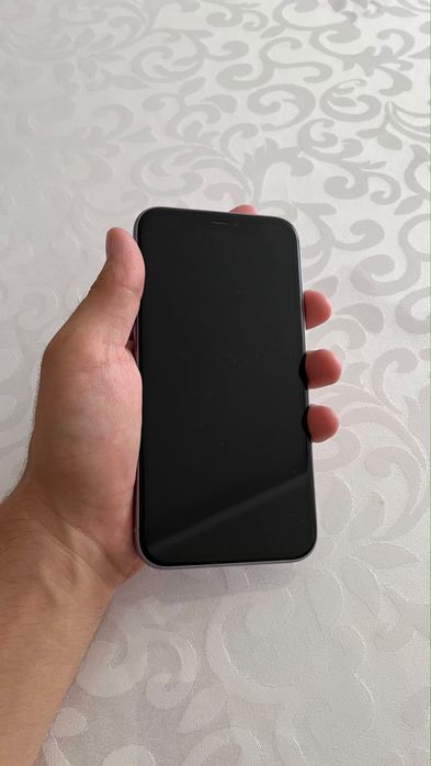 Iphone 11 в хорошем состоянии