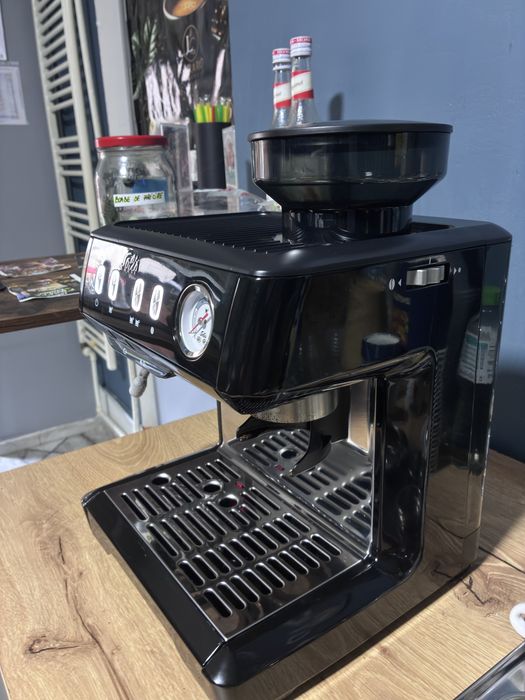 VÂND ESPRESSOR SOLIS GRIND & INFUSE COMPACT 1018N – 3 ÎN1 cu rasnita integrata si sistem de spumare al laptelui