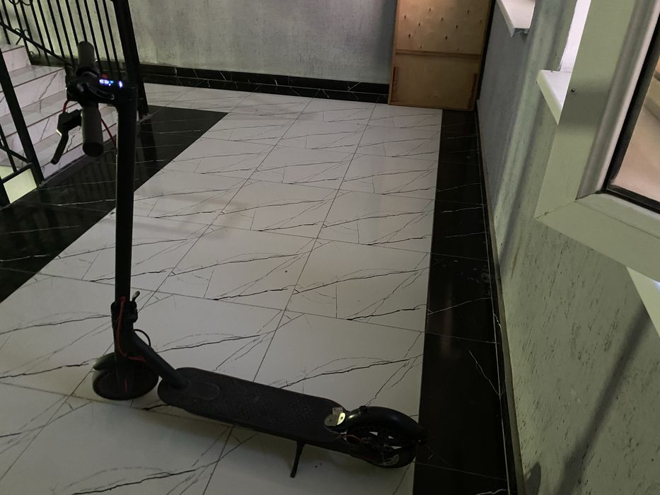 Электро самокат xiomi M365 PRO