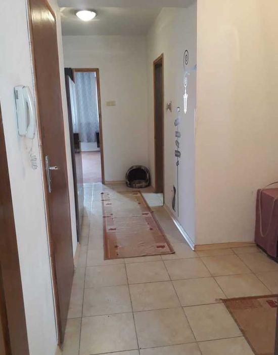 Дава се под наем Двустаен апартамент в Бургас, Възраждане - 60 кв.м за 150 € - Снимка #1