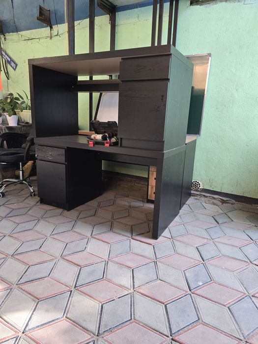 столы и стуля для офиса