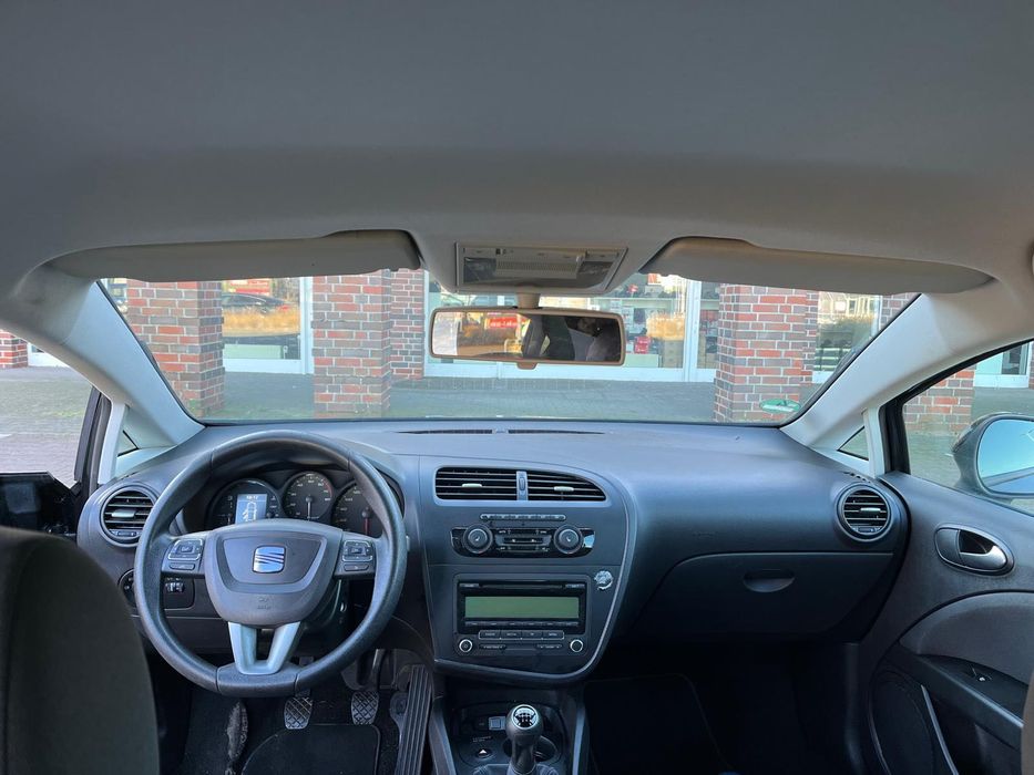 SEAT Leon 2013 — imagine 3