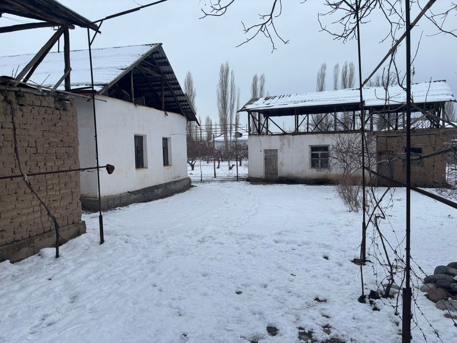 Уй сотилади ер хисобида 20 соток Бустонлик туман Янгиаул