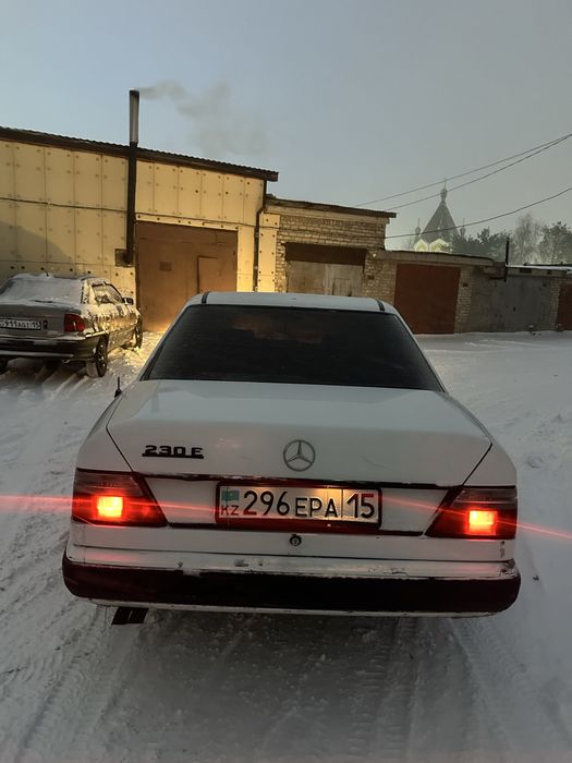 Продам автомобиль w124