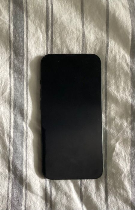 iPhone 13 на 128ГБ