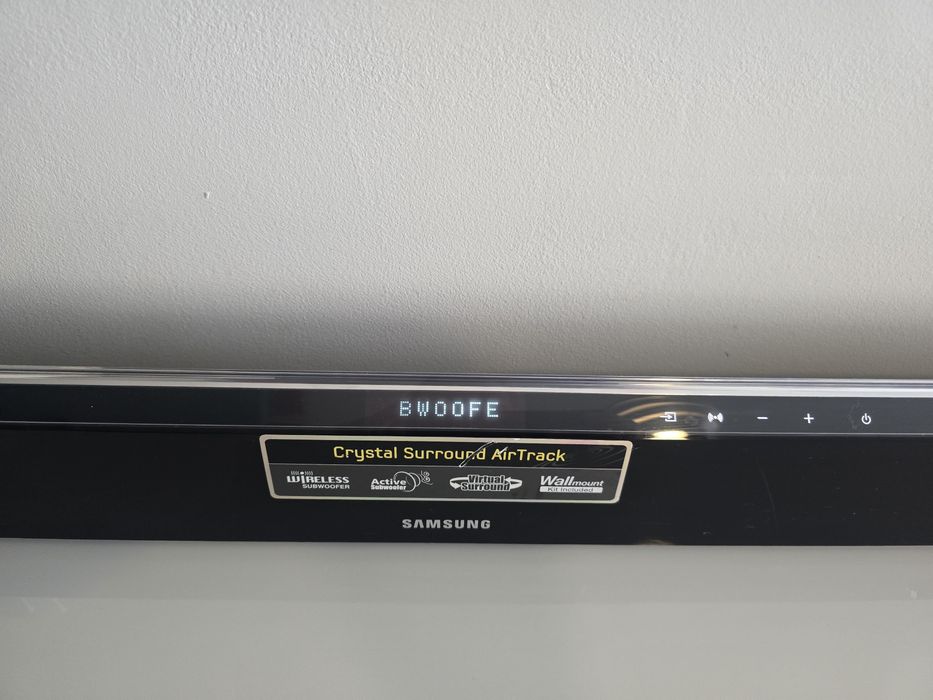 Саундбар/Високочестотна тонколона за домашно кино Samsung HW-C450