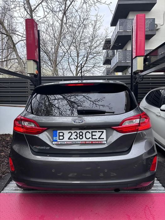 Ford Fiesta Masina este cumparata de noua din Romania. Folosita ca a doua masina