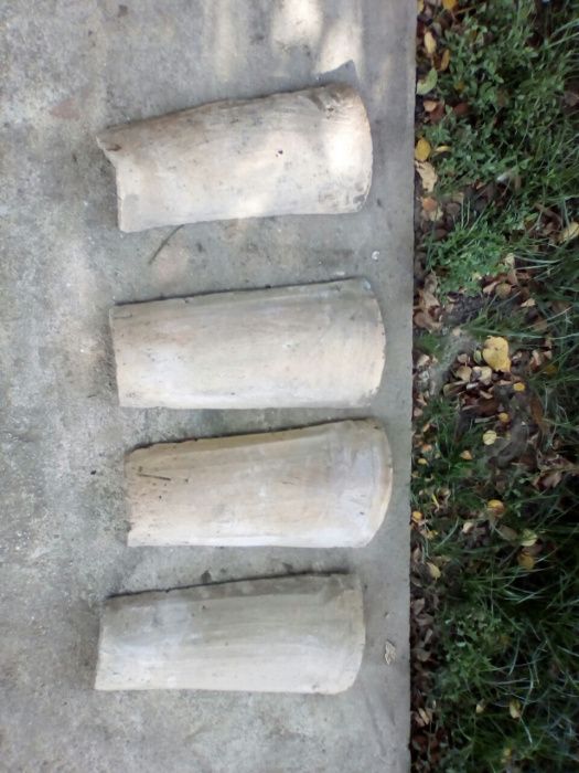 Vând olane vechi.     .