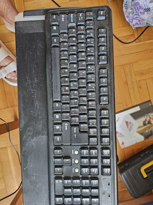 Монитор Philips VW190 + подарък