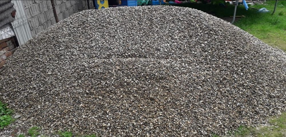 Nisip, Pământ, Pietriș