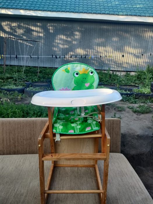 Продам стульчик для кормления