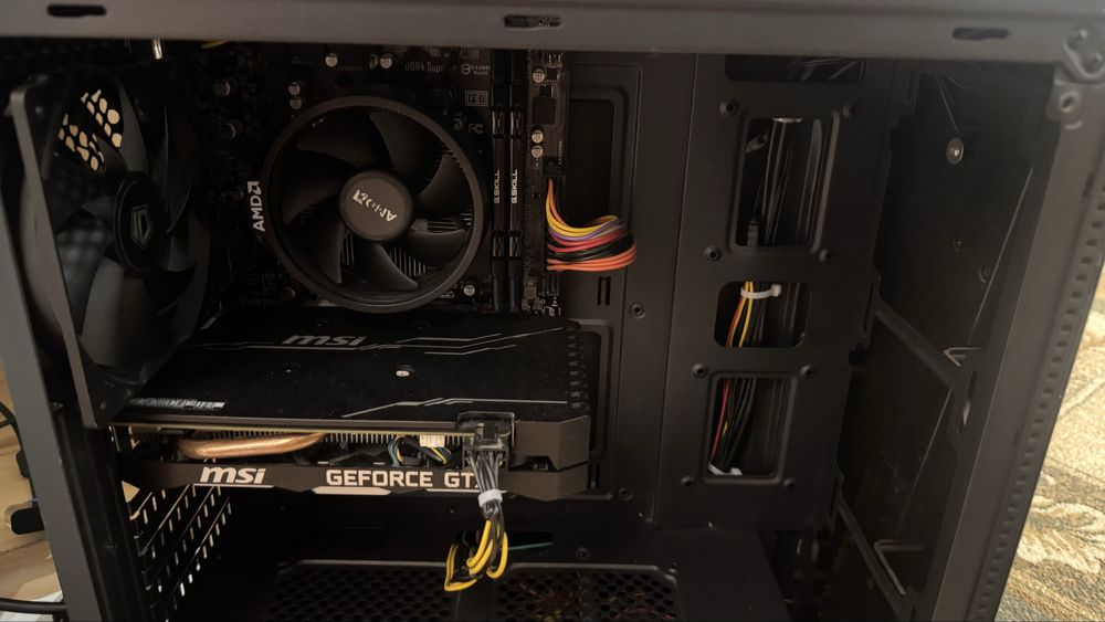 Продам компьютер в отличном состояний