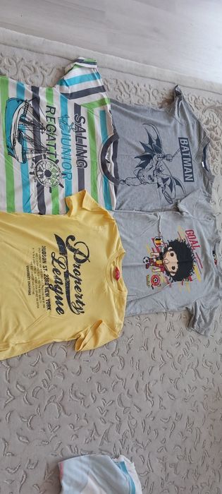 Лот от  запазени  Тениски