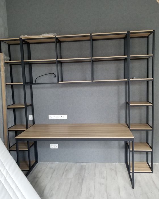 Stelaj/javon/loft uslubidagi metall konstruksa