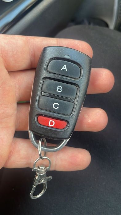 Прошиваю пульты от шлагбаума и ворот