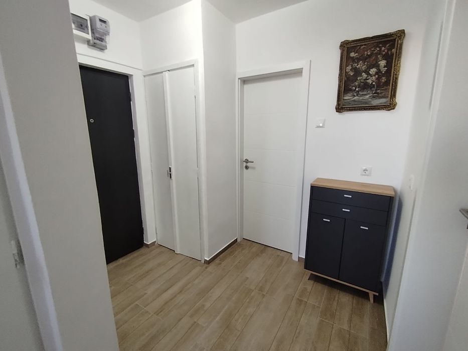 Proprietar, închiriez apartament 2 camere
