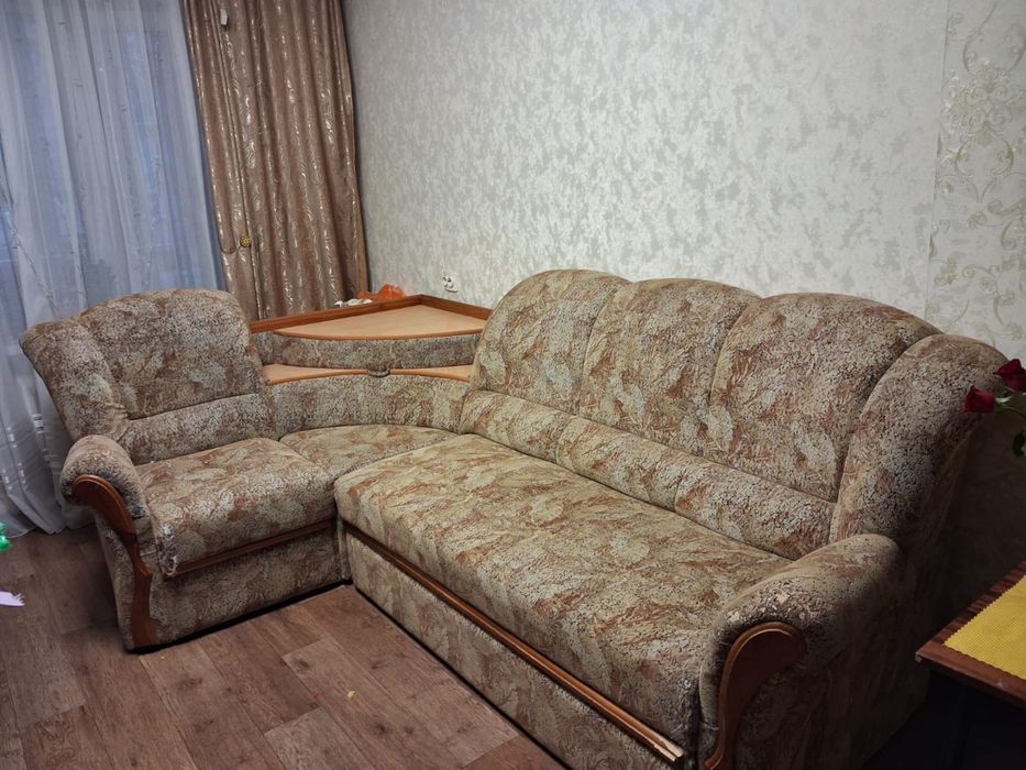 Продам угловой диван