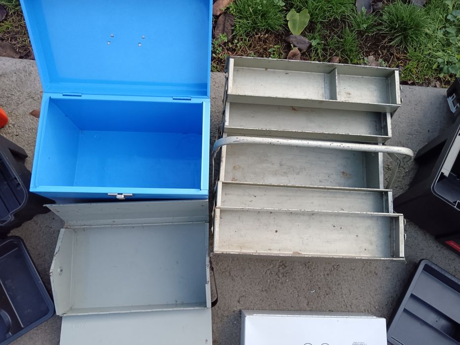 Cutii, truse, cutii depozitare, metal sau plastic