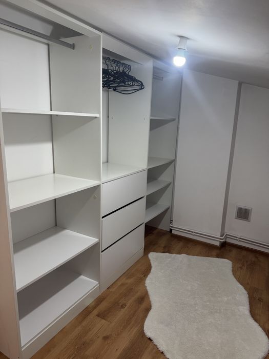 Inchiriez apartament zona Brazda