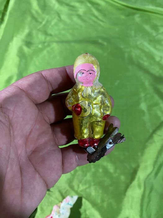 Продам елочные игрушки советских времён.
