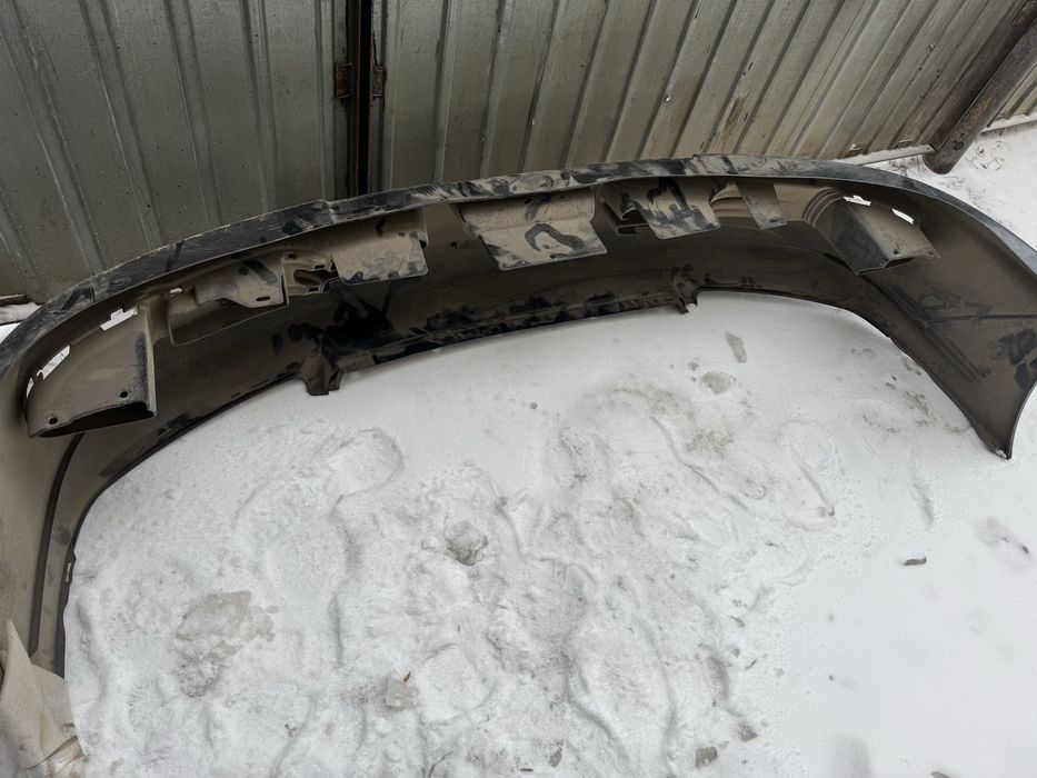 Субару бампер передний