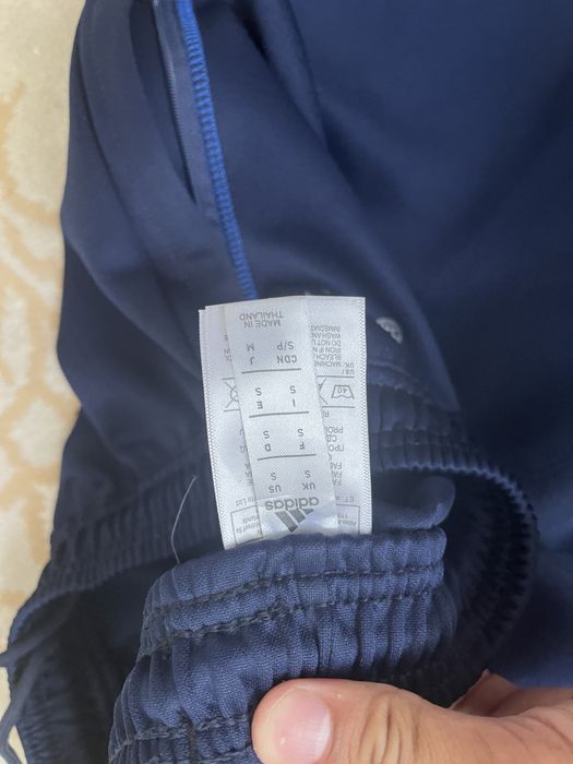 Adidas трико сатылады размері м,s