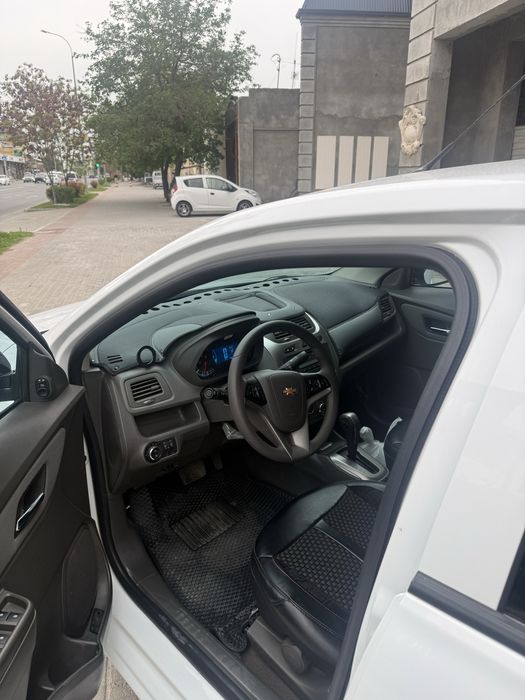 Chevrolet Cobalt 2025 — 3