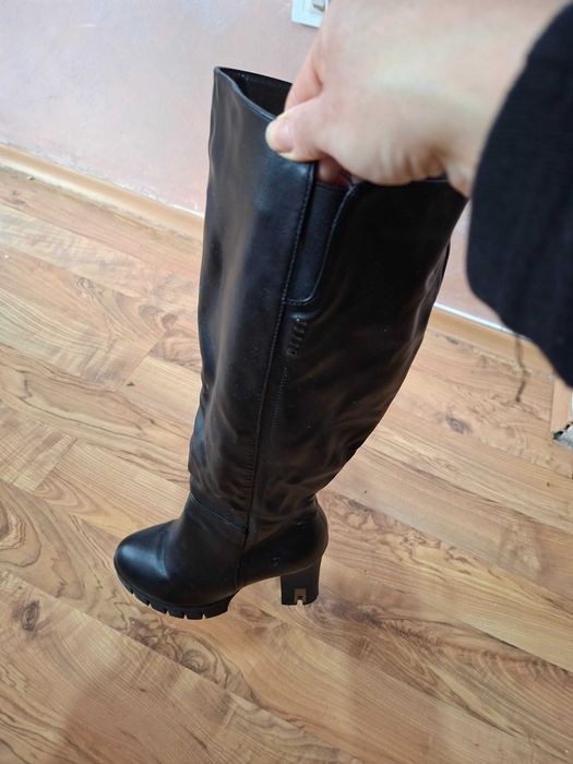 Кожени високи ботуши