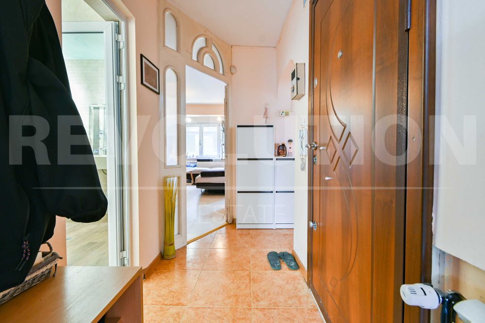 Продава се Тристаен апартамент в София, Редута - 97 кв.м за 3403 €/кв.м - Снимка #13