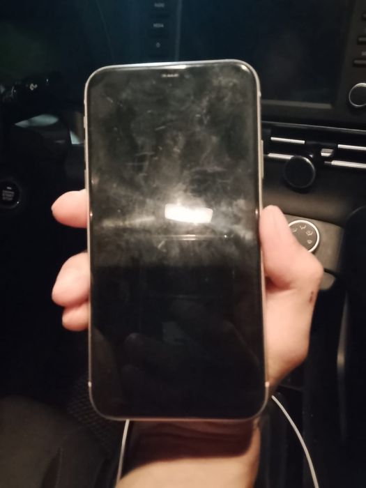 iPhone 11 128GB..