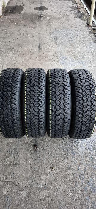 4 anvelope iarna Goodyear 245/75/17.Pretul este pe bucata.