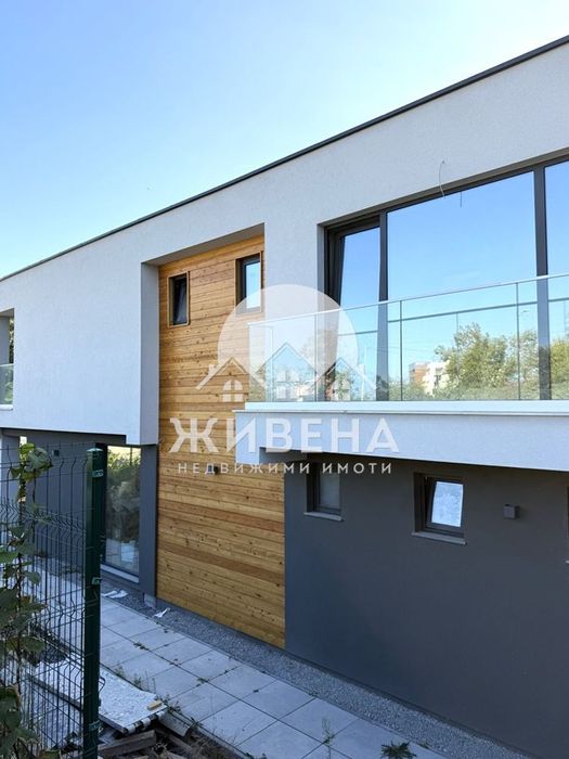 Нова къща за продажба, м-т Манастирски рид, РЗП: 335 кв.м
