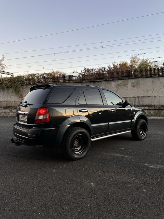 Kia Sorento 2.5 diesel 4x4 140 de cai automat