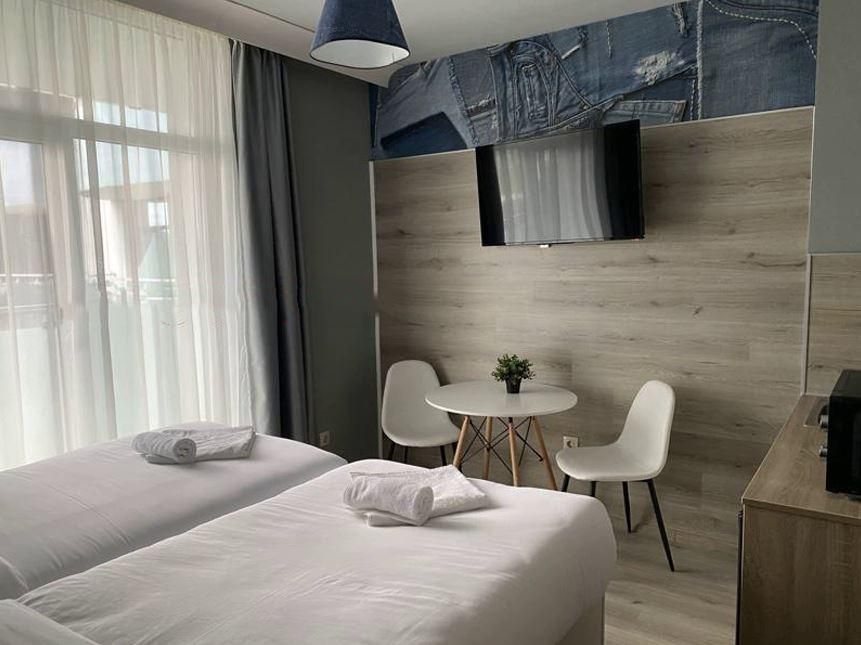 Дава се под наем Едностаен апартамент в София, Студентски град - 38 кв.м за 399 € - Снимка #1