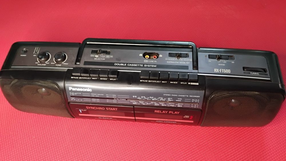 Двукасетъчен радио касетофон Panasonic