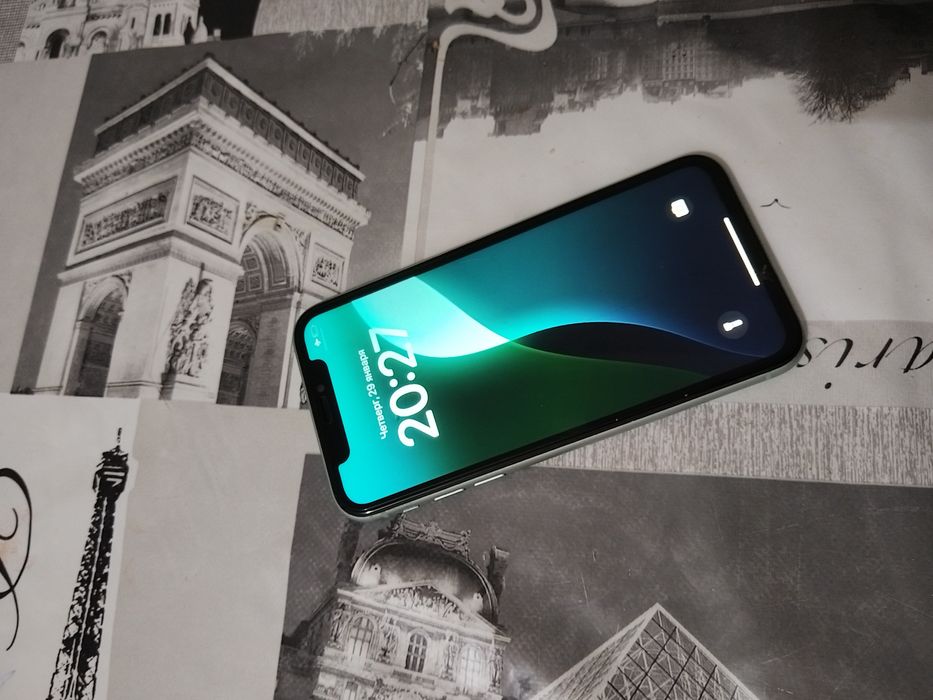 IPhone 11 в отличном состоянии