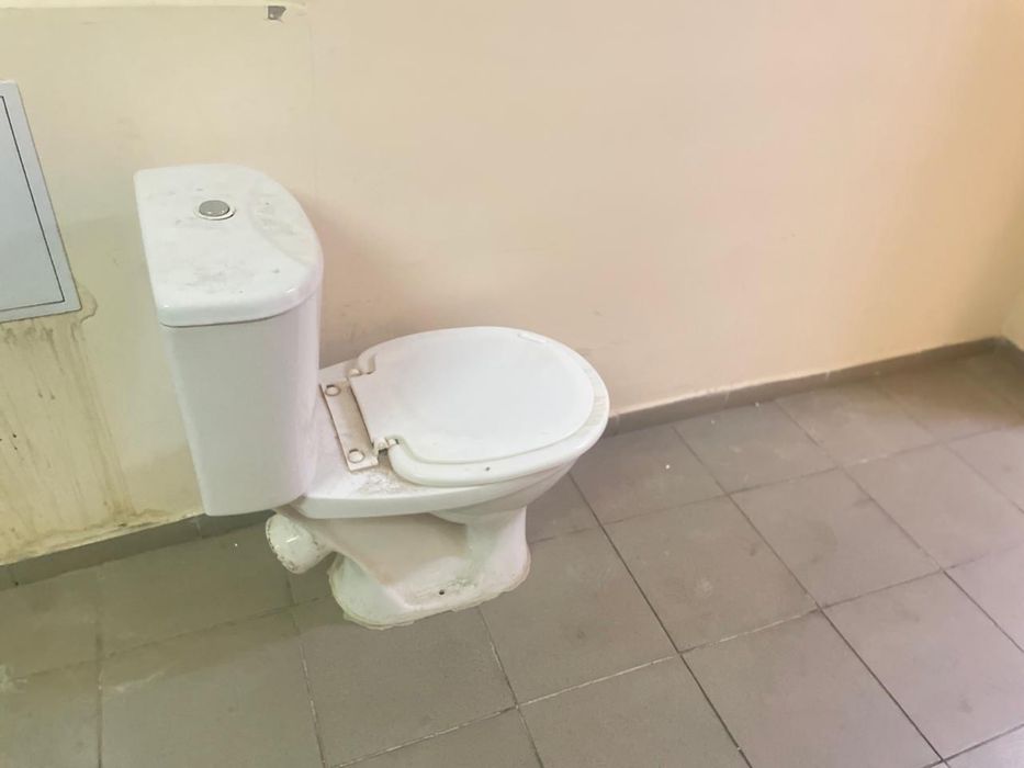 Продам унитаз бу в хорошем состояние